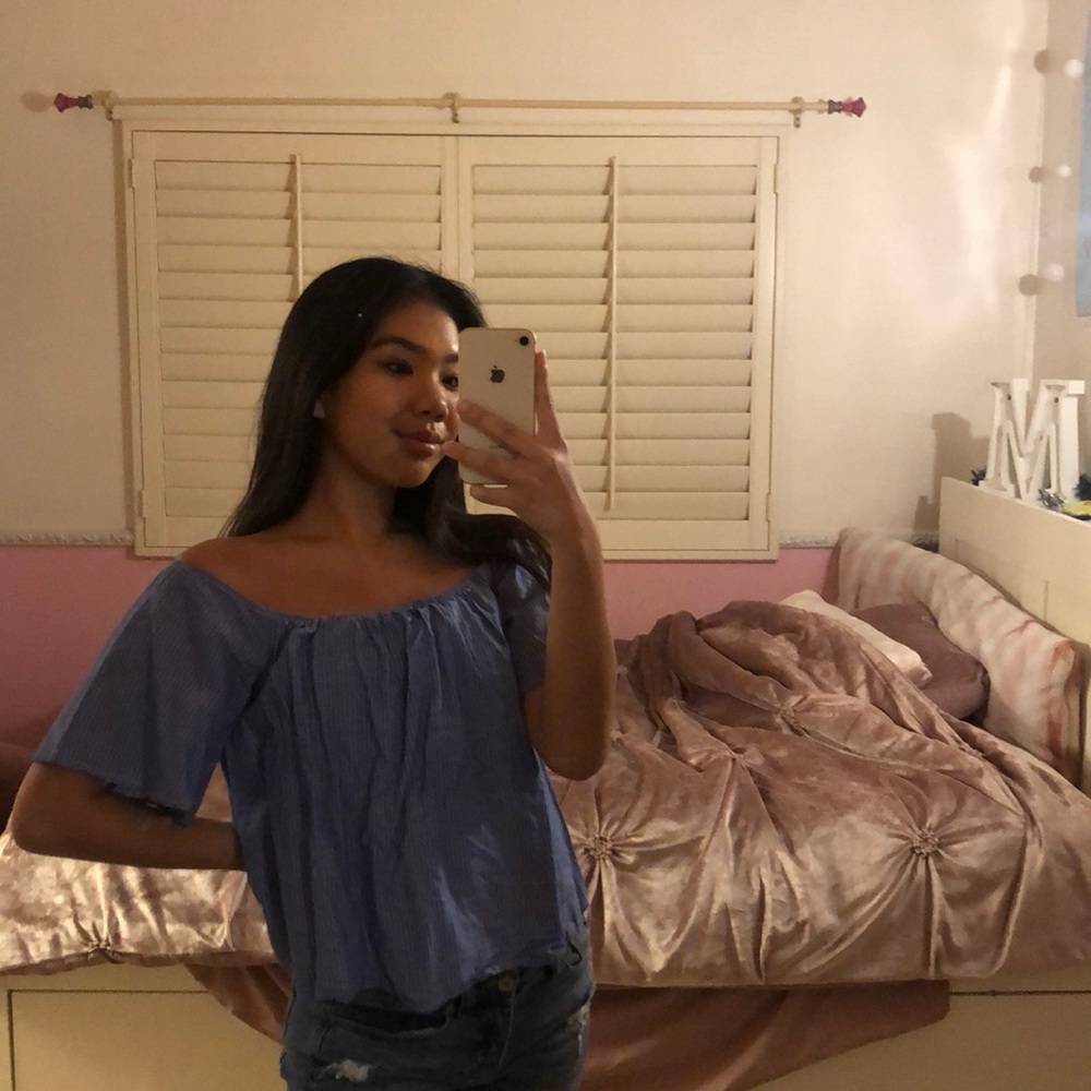 Off shoulder blue and white striped top💙